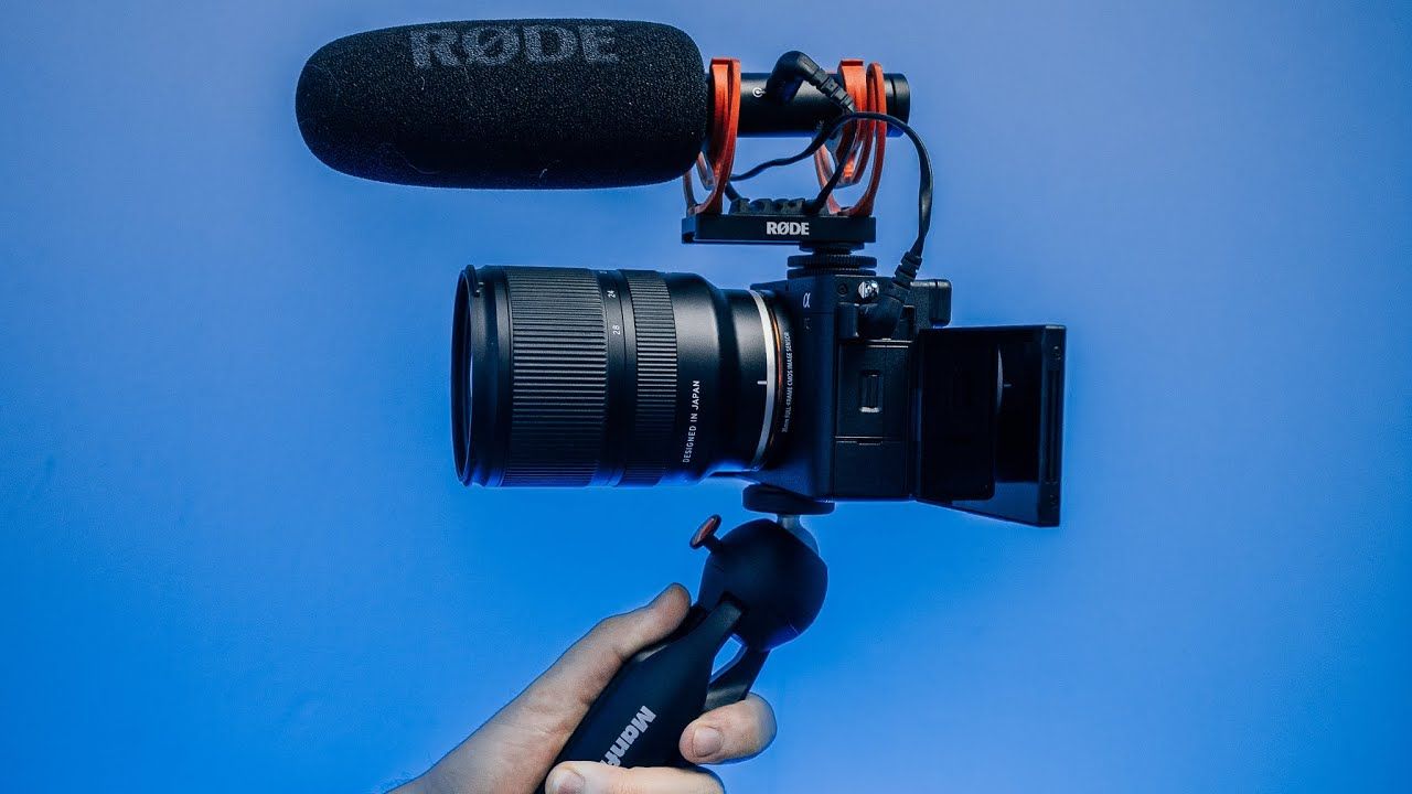 Best 4K Vlogging Camera for YouTube? Sony A7C Vlog Setup